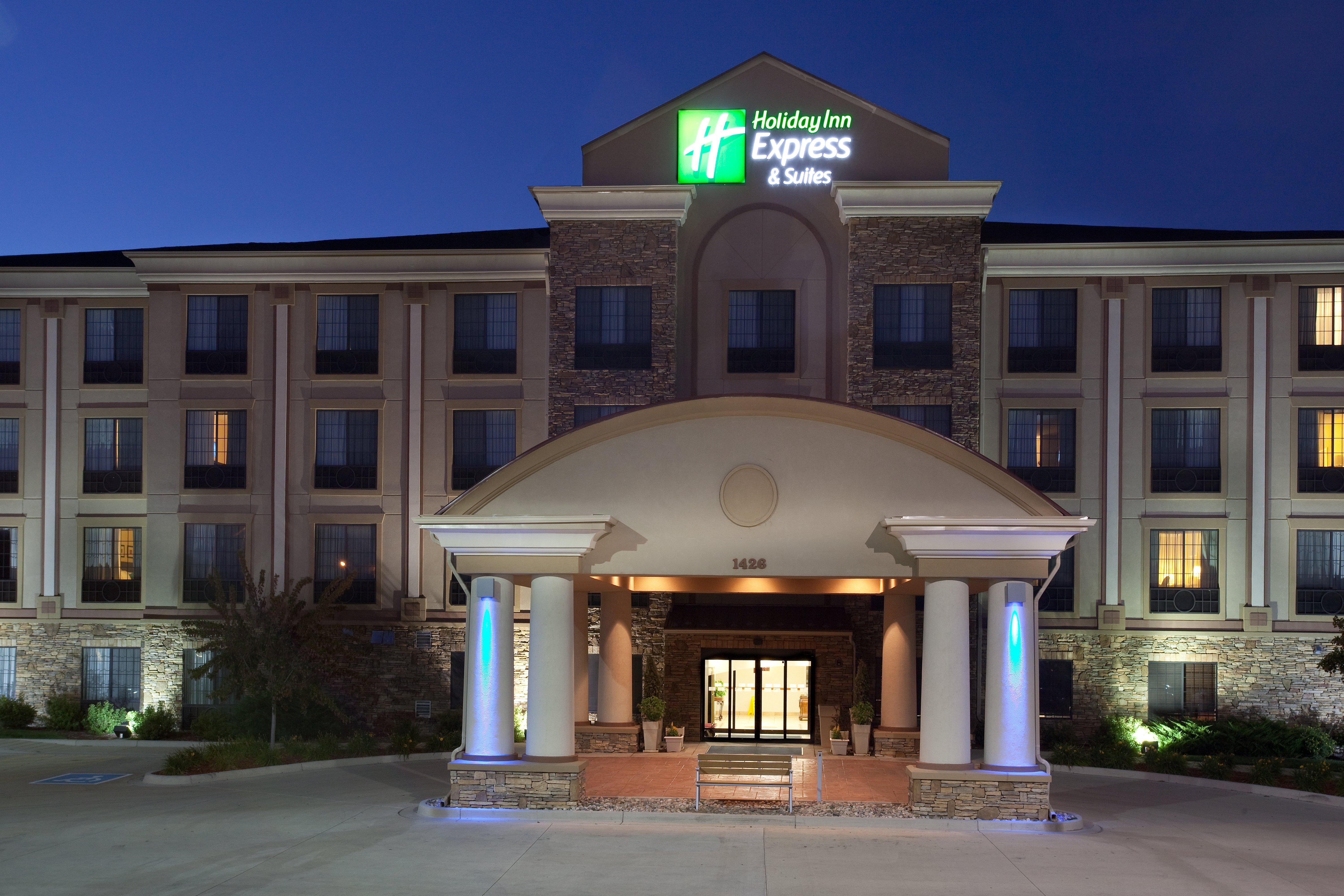 Holiday Inn Express Hotel & Suites Fort Collins By Ihg Εξωτερικό φωτογραφία