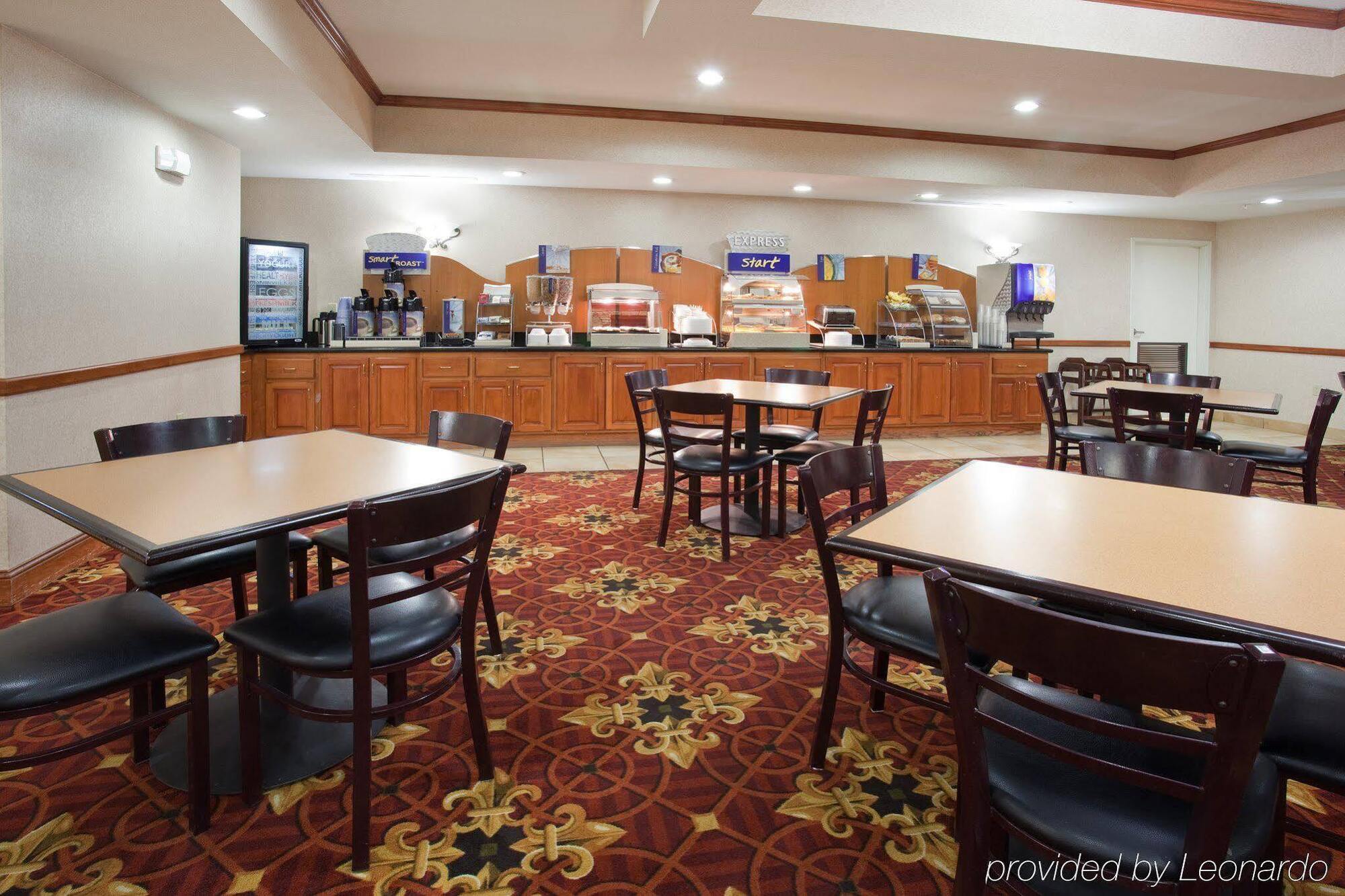 Holiday Inn Express Hotel & Suites Fort Collins By Ihg Εξωτερικό φωτογραφία