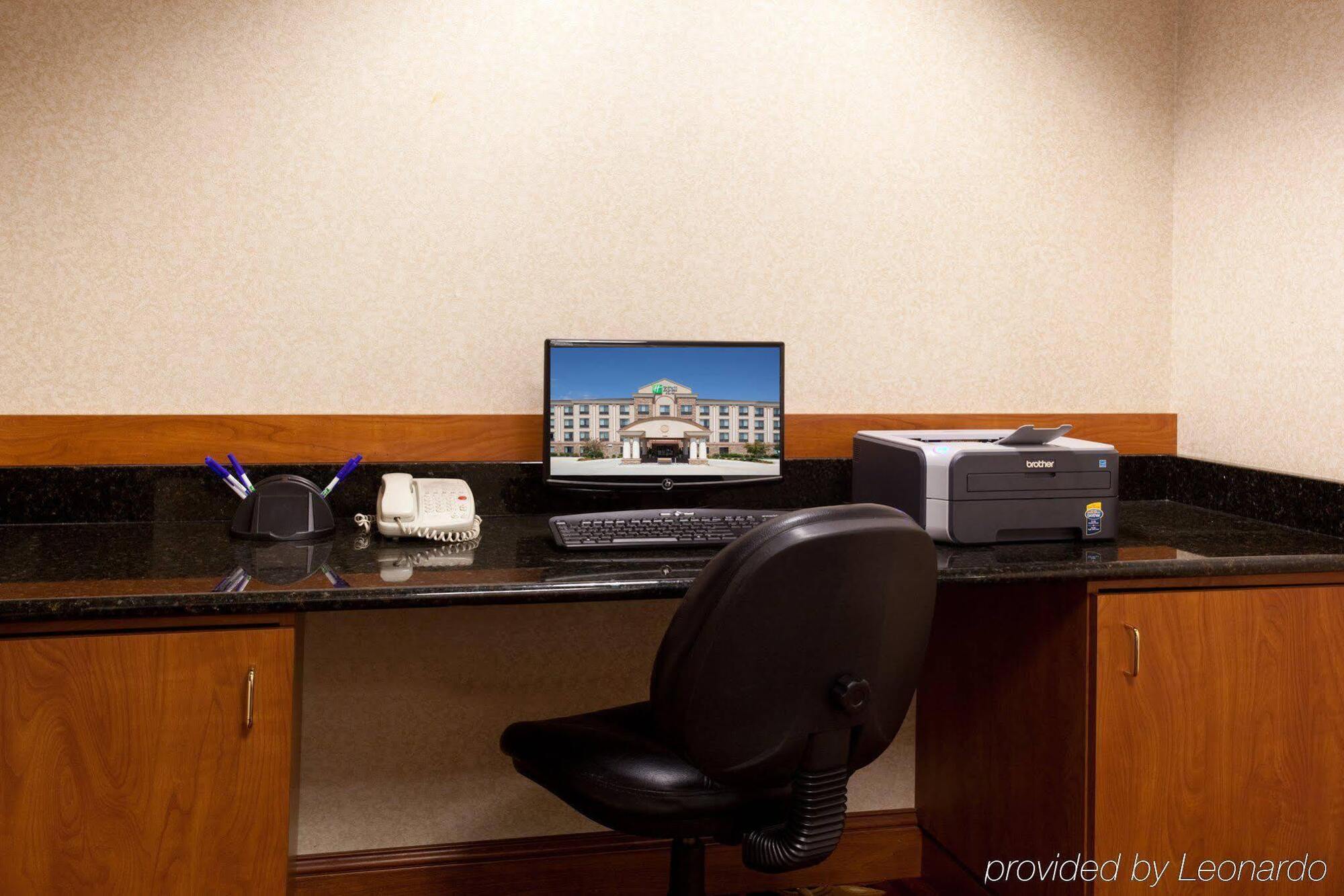 Holiday Inn Express Hotel & Suites Fort Collins By Ihg Εξωτερικό φωτογραφία